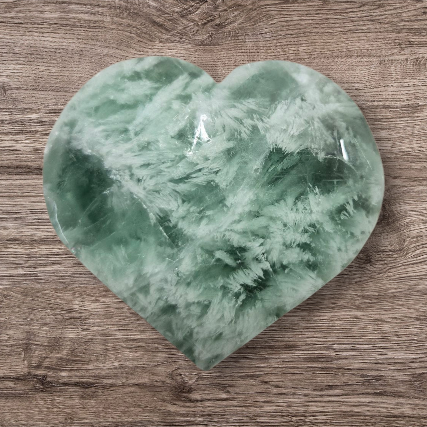 Feather flourite heart