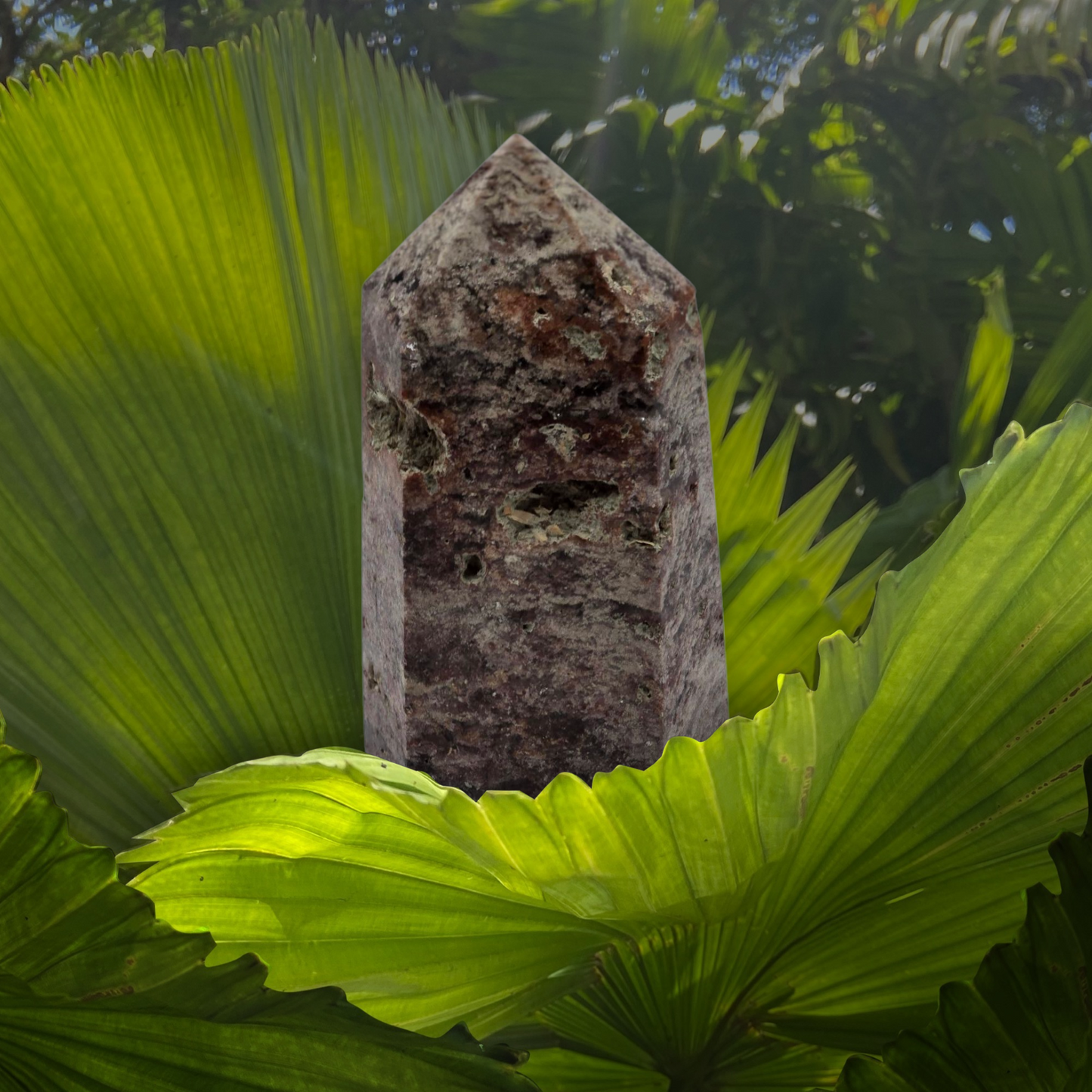 Layered garden quartz point