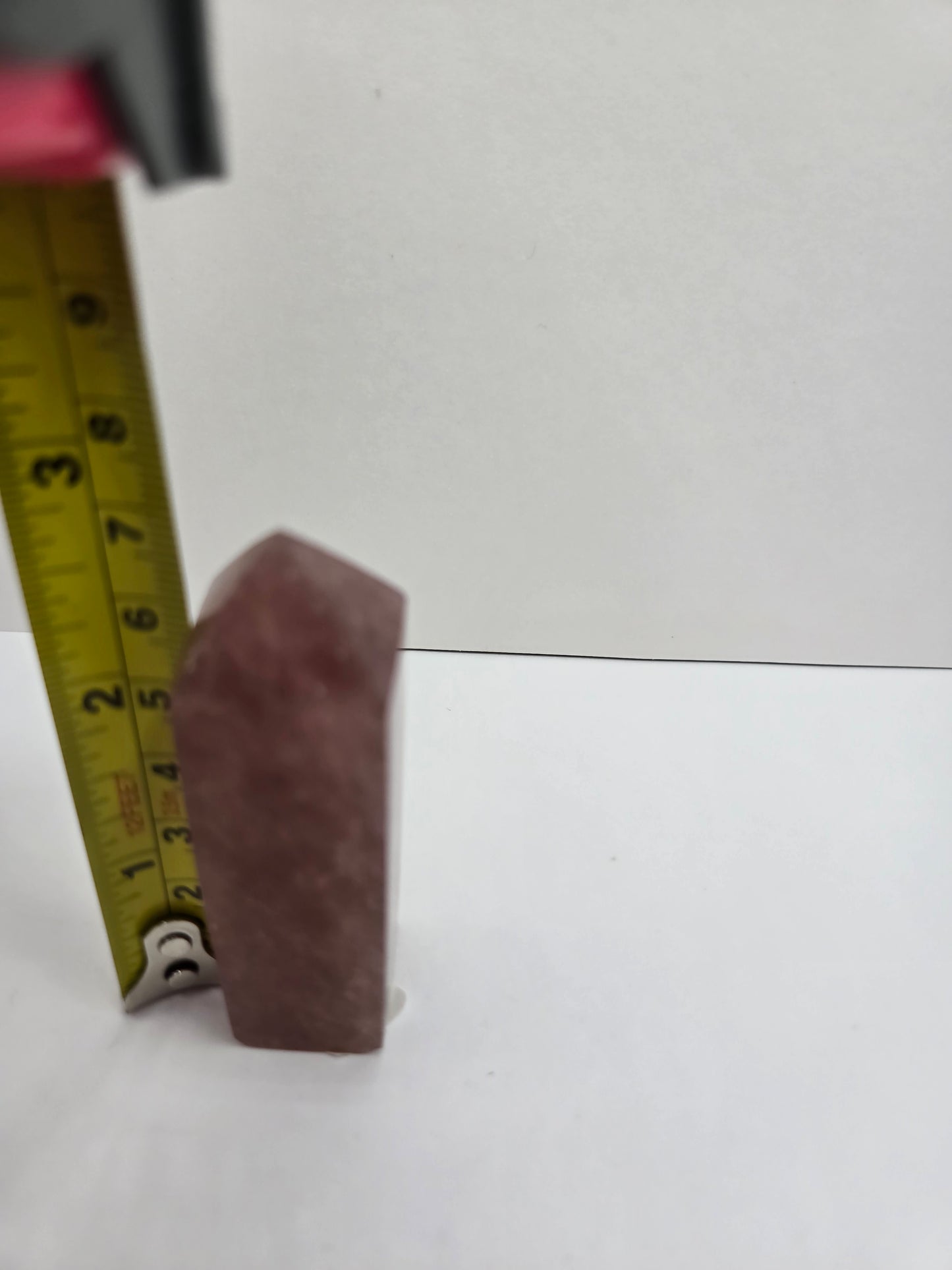 Strawberry quartz point
