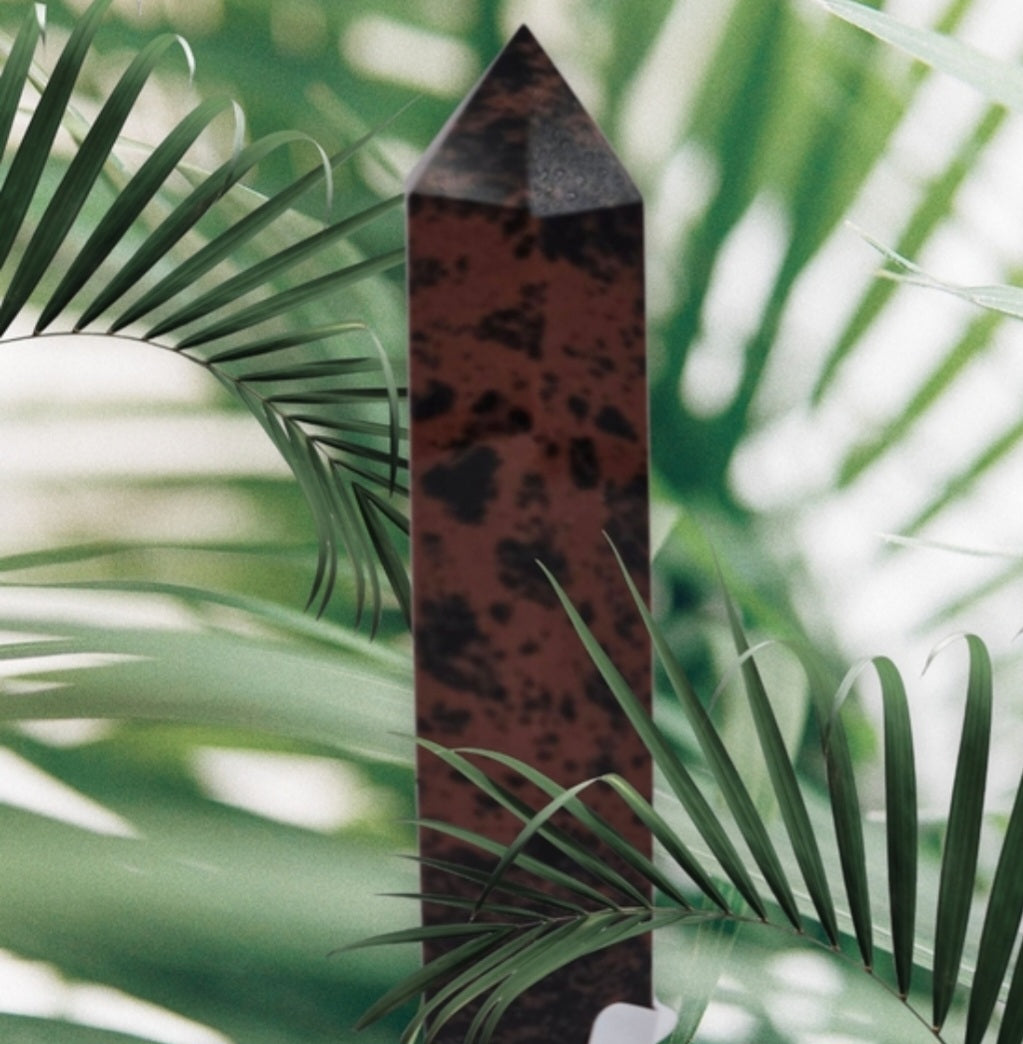 Mahogany jasper point