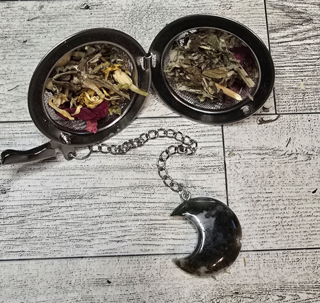 Moss agate moon tea diffuser