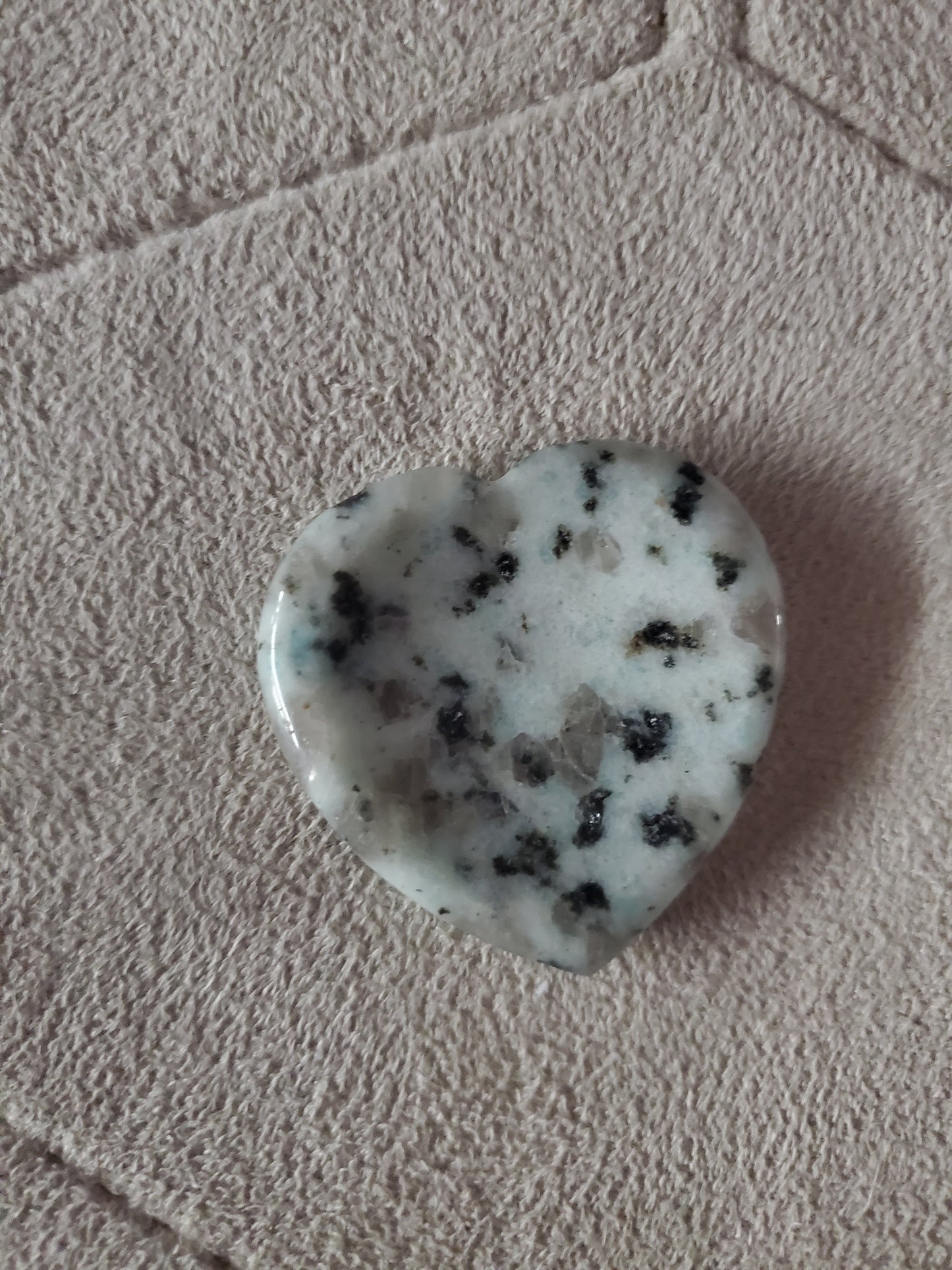 Kiwi jasper worry stone