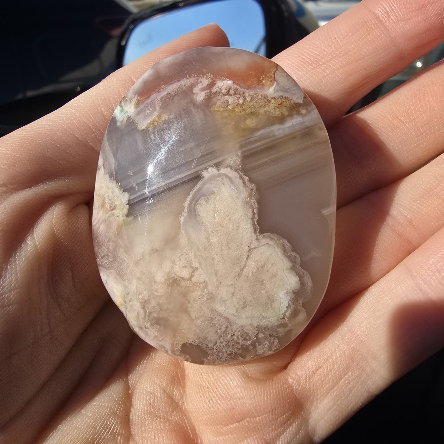 Flower Agate Crystal Palm Stone