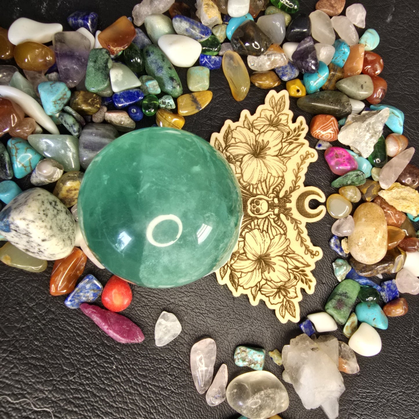 Death's-head hawkmoth Crystal Sphere Stand