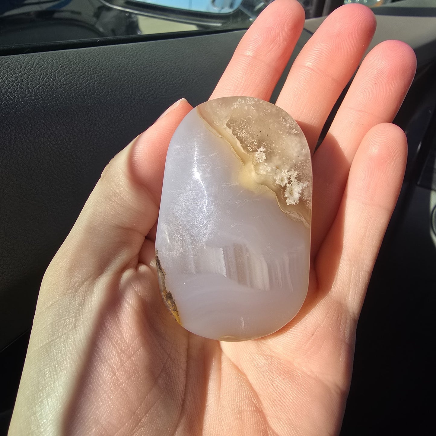 Flower Agate Crystal Palm Stone