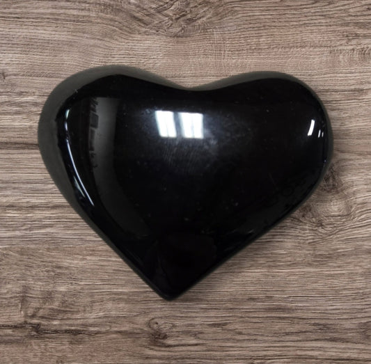 Black obsidian heart