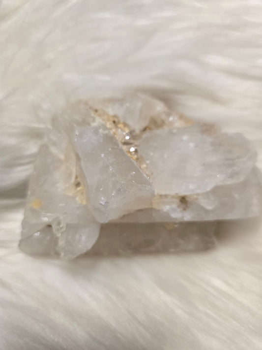 Raw quartz cluster